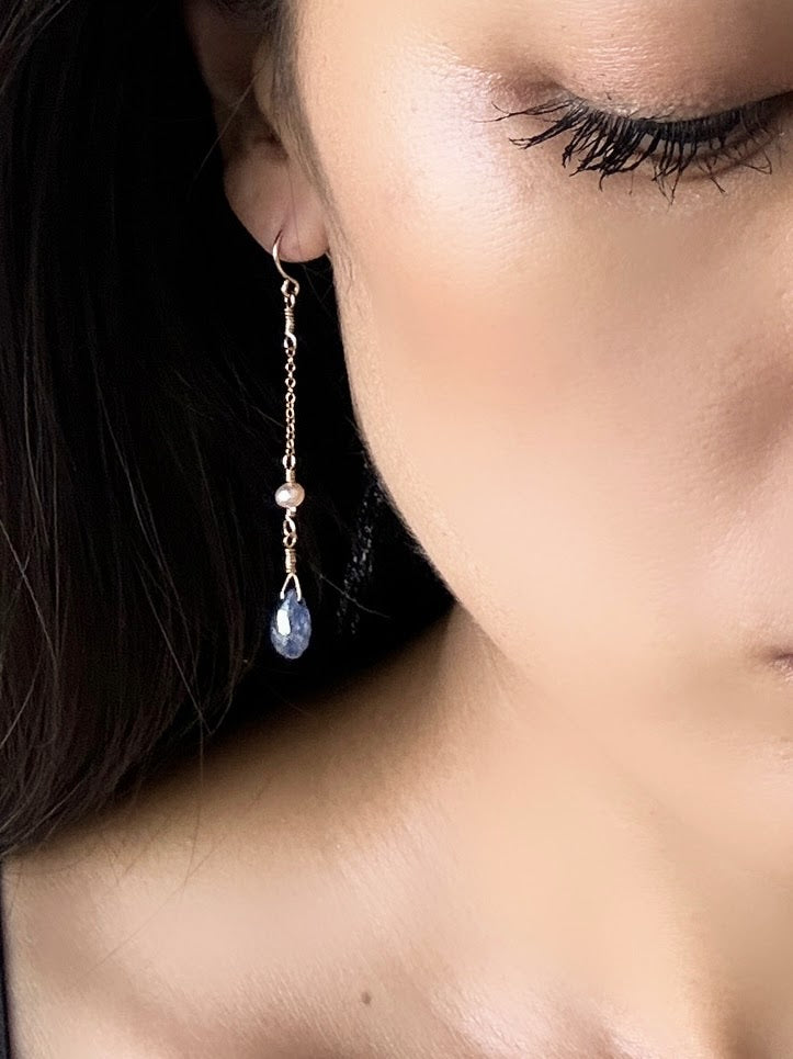 The Priya Earring in Blue Sapphire with Pink Freshwater Pearl